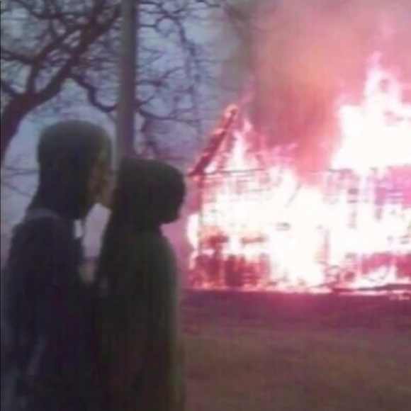 Meet your Posher, Lauren - Picture 1 of 1